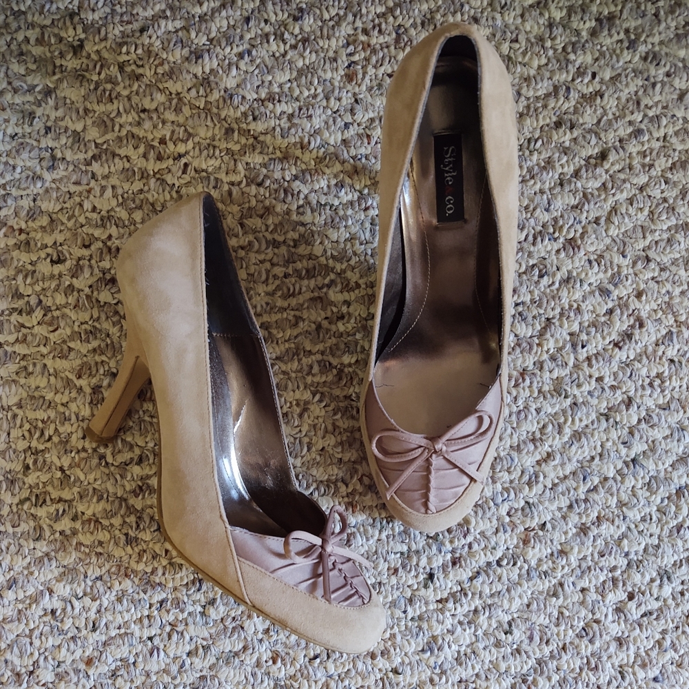STYLE & CO Leather Heels Size 8.5